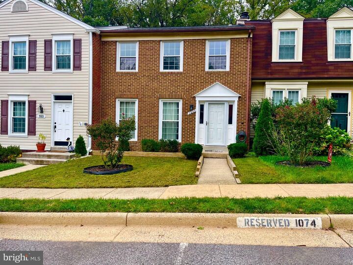 Property Photo: 7925 Forest Path Way VA 22153