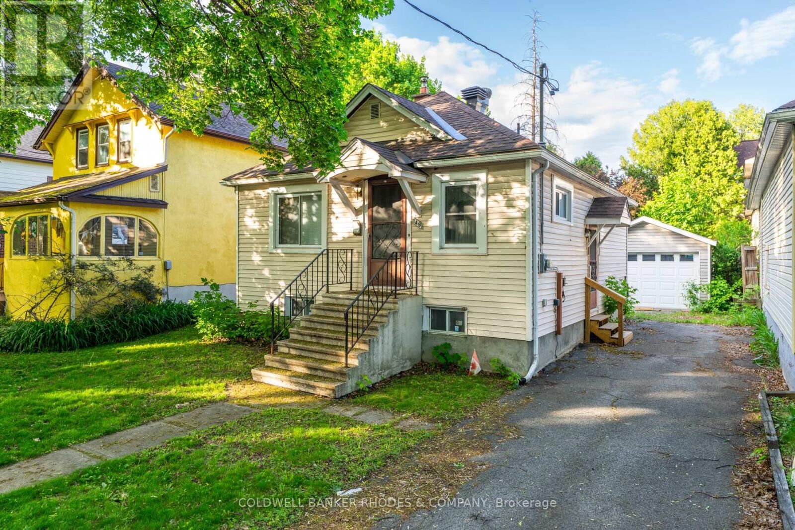 Property Photo:  149 Sweetland Avenue  ON K1N 7V1 