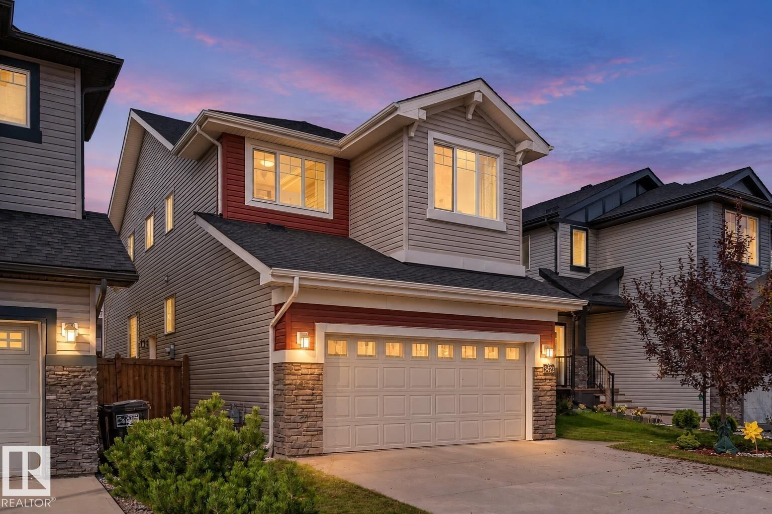 Property Photo: 5422 Allbright Sq SW AB T6W 3H6