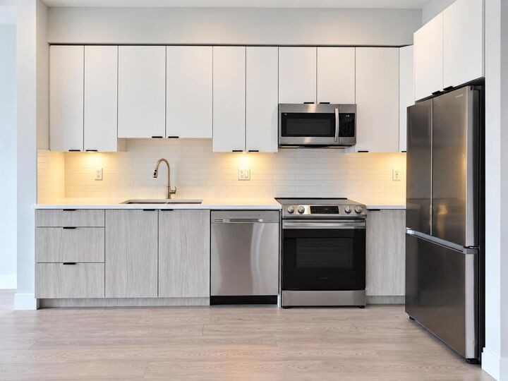 Property Photo:  19825 54 Avenue 409  BC V3A 0P6 