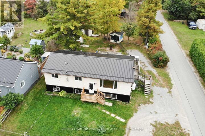 Property Photo:  24 Oakwood Drive  ON K0M 1N0 