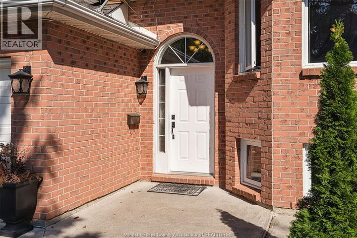 Property Photo:  2222 Longfellow Avenue  ON N9B 3J8 