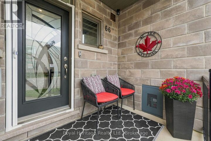 Property Photo:  66 Longshore Way  ON L1N 0M1 
