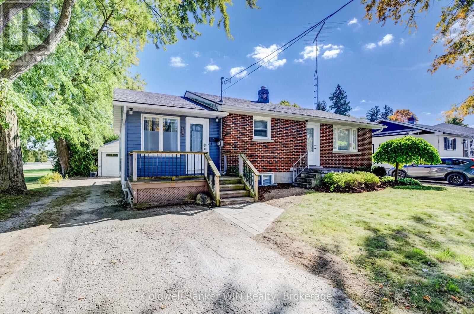 Property Photo: 314 Wellington Street East ON N0G 2L2