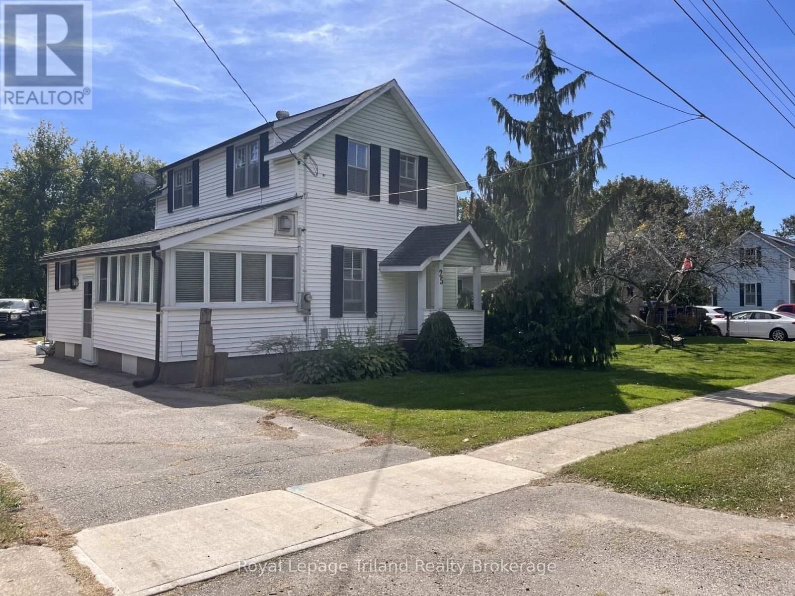 Property Photo:  25 Palmer Street West  ON N0J 1P0 