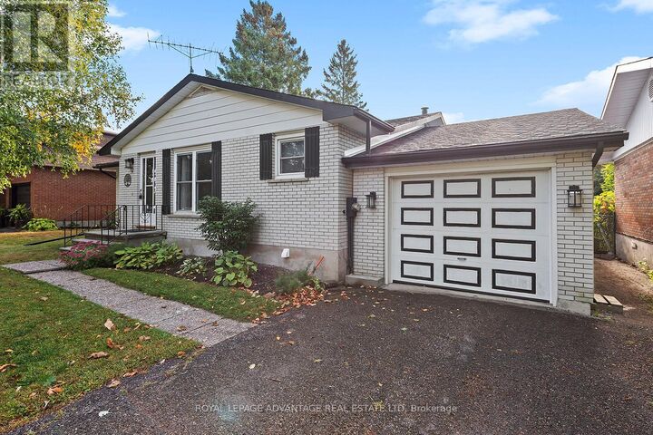 Property Photo:  10 Robert Road  ON K7H 2Z8 