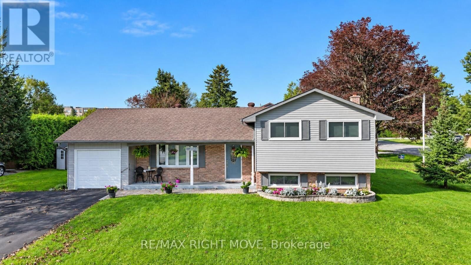 Property Photo:  3 Lawson Avenue  ON L3V 3V5 