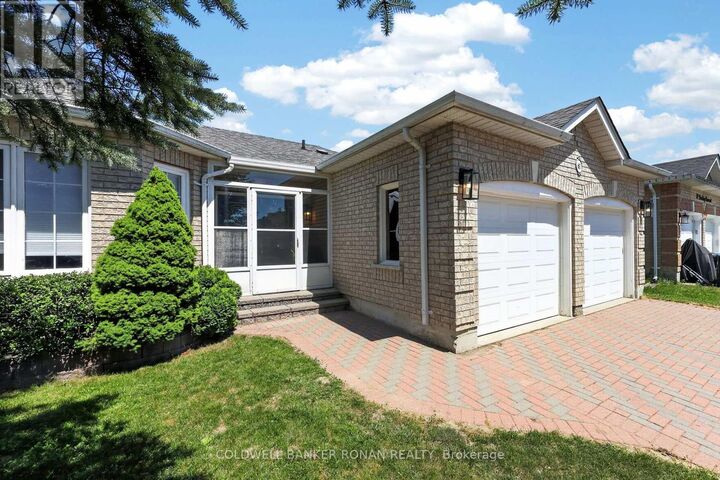 Property Photo: 61 Darling Crescent ON L9R 1P5