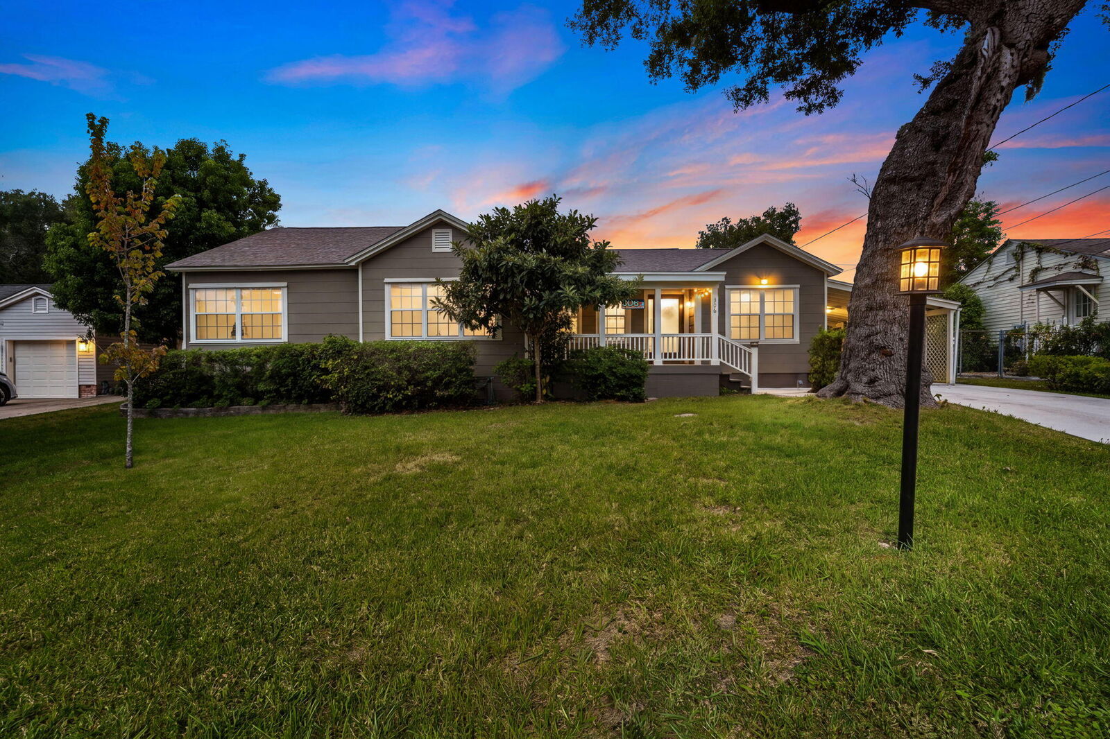 Property Photo:  306 S Macarthur Avenue  FL 32401 
