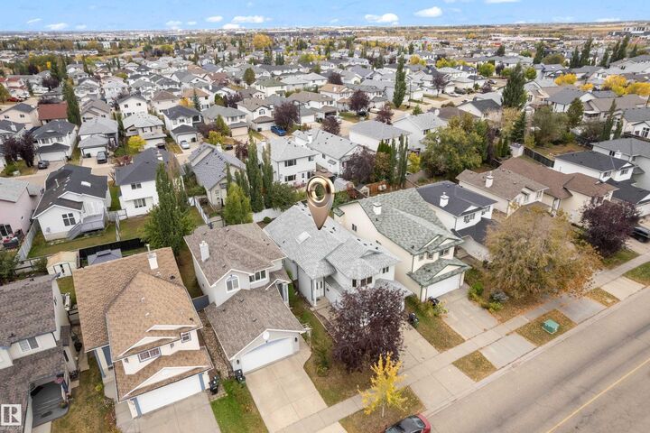 Property Photo:  2320 37A Ave NW NW  AB T6T 1P4 