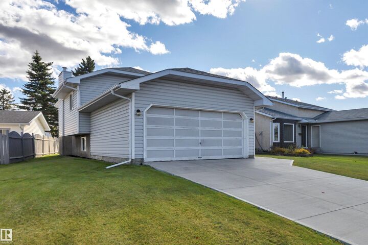 Property Photo:  14819 35 Street NW  AB T5Y 2H8 