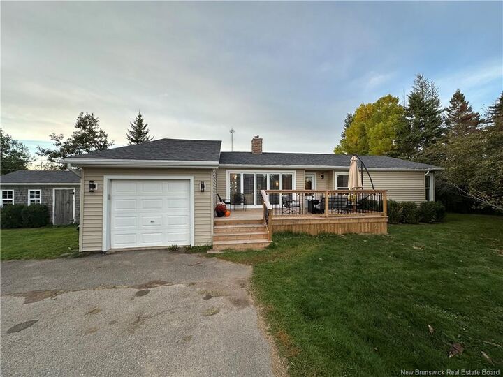Property Photo:  5 Valleyview Drive  NB E4E 4P5 