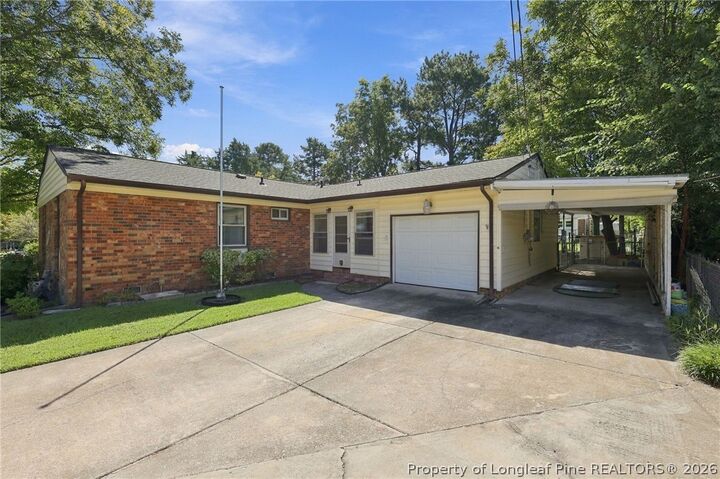 Property Photo:  433 Morningside Drive  NC 28311 