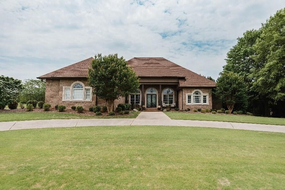 Property Photo: 605 Birkdale Boulevard GA 30116