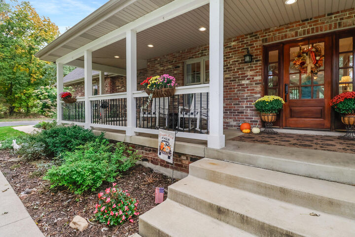 Property Photo: 9905 113th Avenue IN 46303