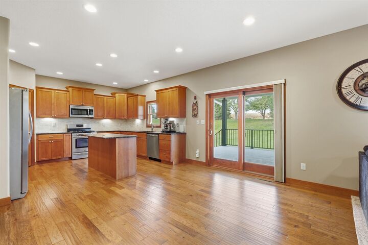 Property Photo: 4319 Wynnewood Drive IA 50613