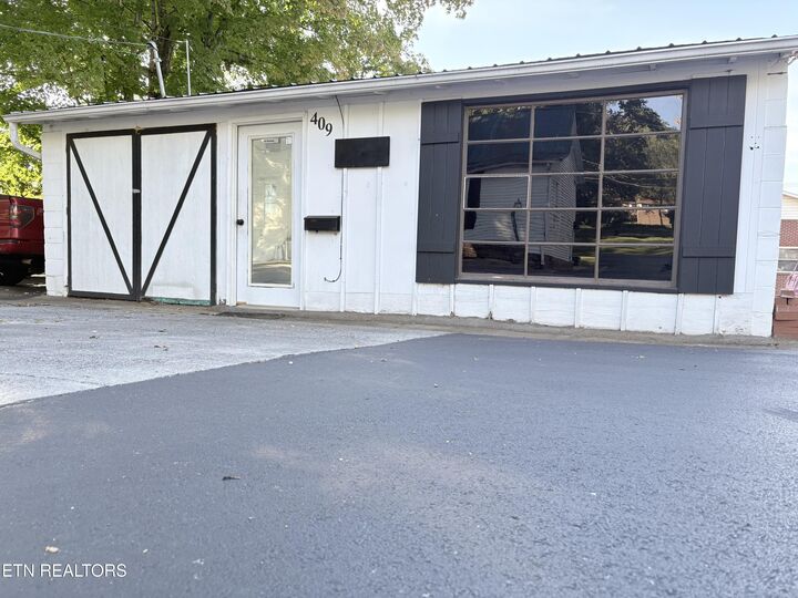Property Photo:  409 N 3rd St  TN 37763 