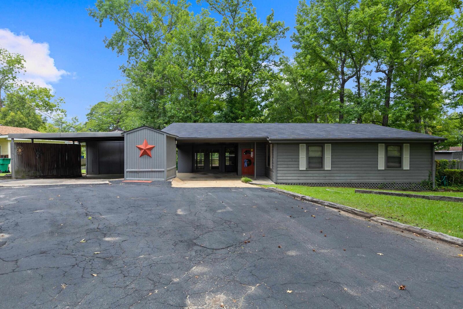 Property Photo: 308 E Lake Road 308 Private Road 3437 TX 75601