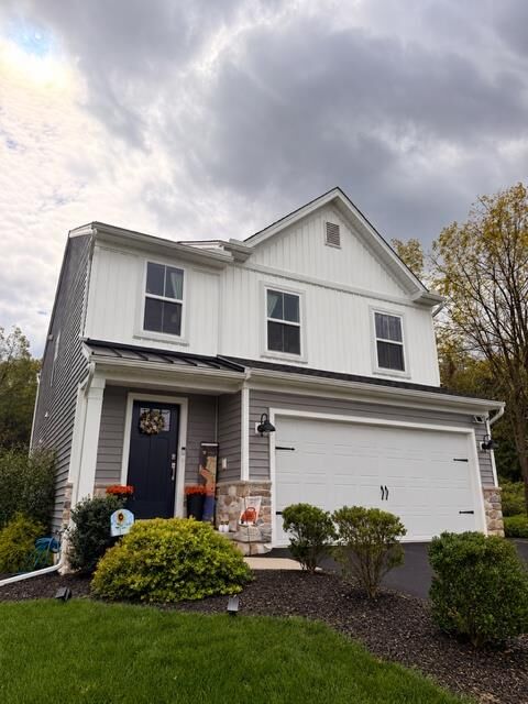 Property Photo:  9524 Newtown Road  PA 18031 