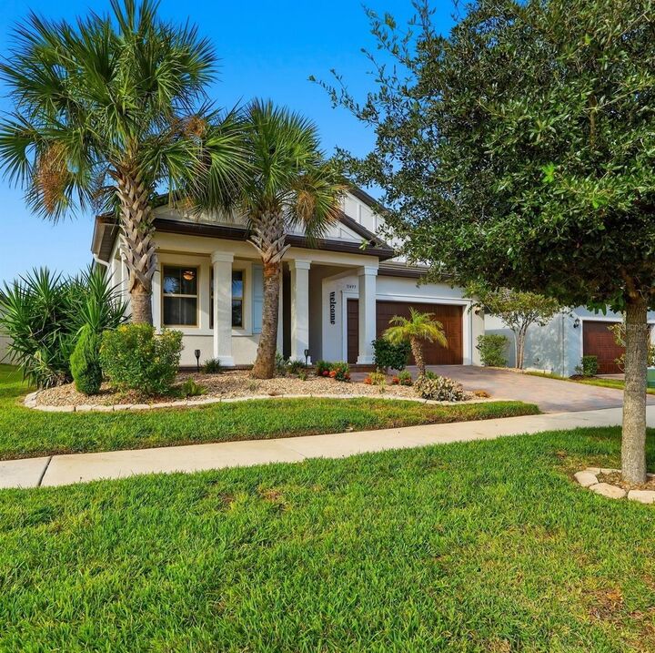 Property Photo:  31493 Cannon Rush Drive  FL 33576 