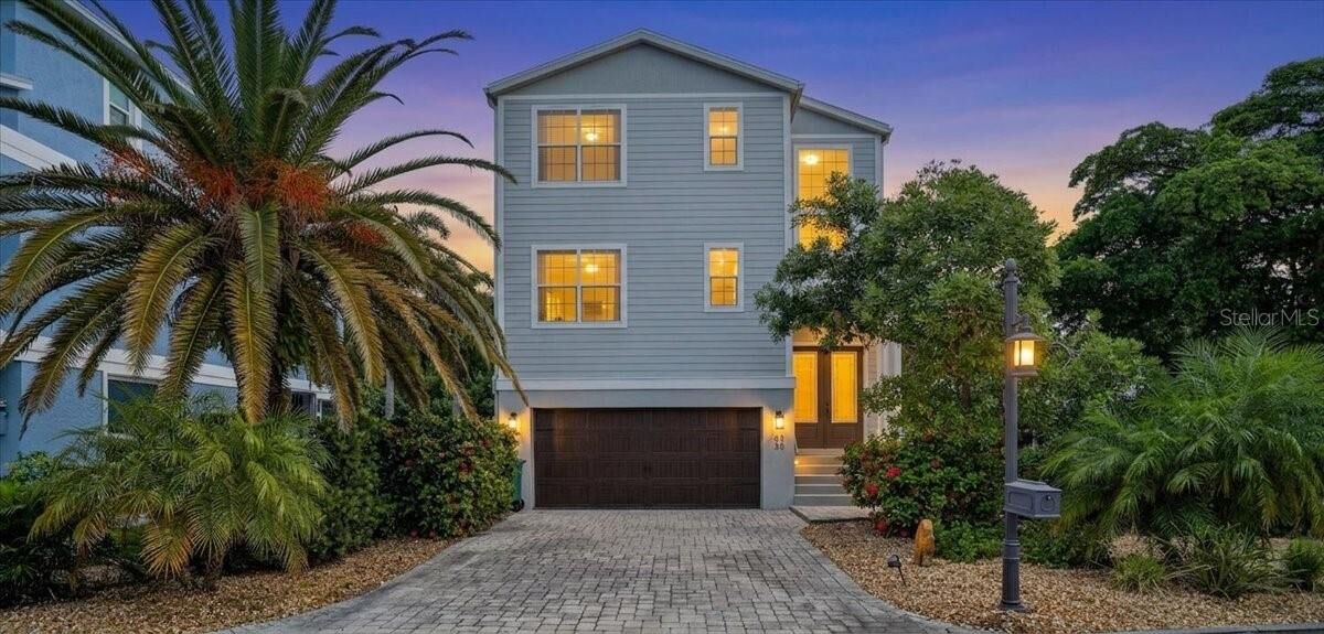 Property Photo:  6330 Laguna Drive  FL 34228 