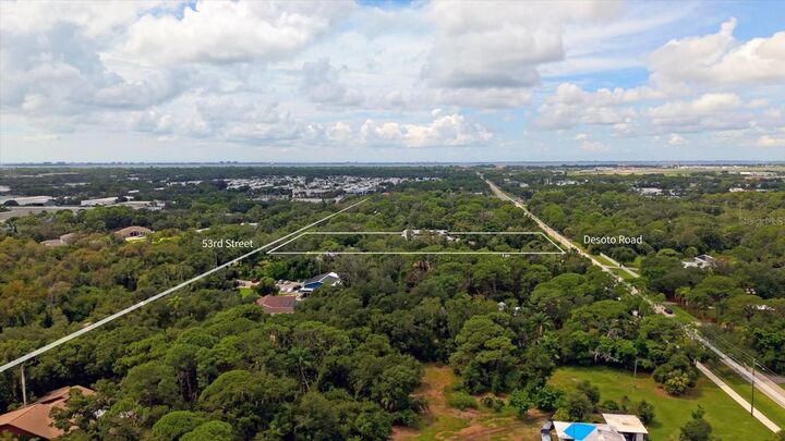 Property Photo:  2140 Desoto Road  FL 34234 