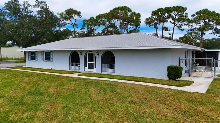 Property Photo:  2421 47th Street  FL 34234 