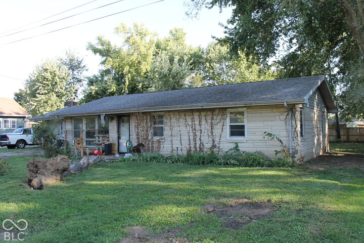 Property Photo: 1811 W 650 N IN 47201