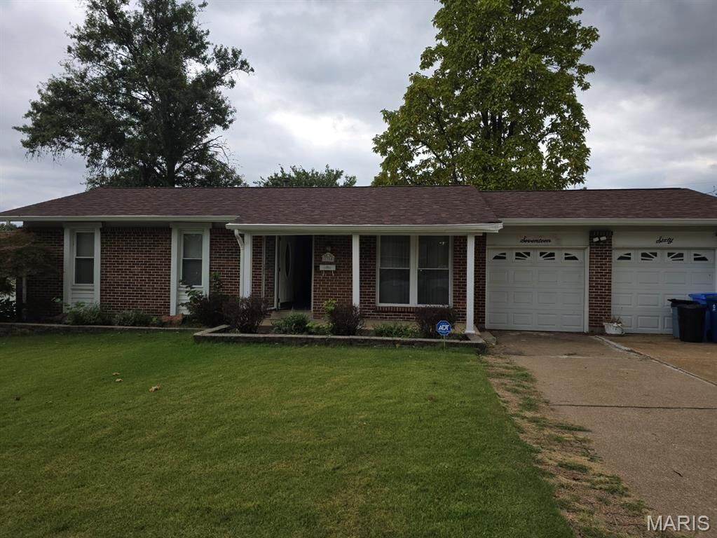 Property Photo:  1760 Layven Avenue  MO 63031 