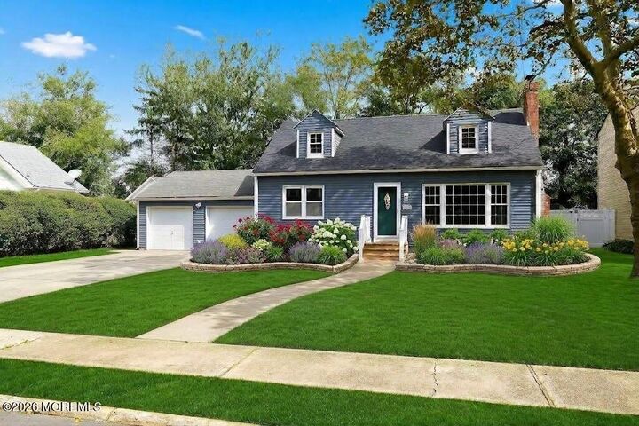 Property Photo:  9 Hedge Street  NJ 08753 