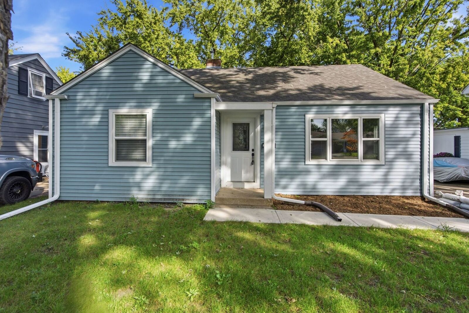 Property Photo:  236 Ingleside Avenue  IL 60506 