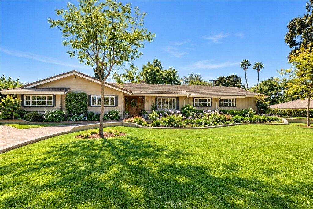 Property Photo:  2100 Yucca Avenue  CA 92835 