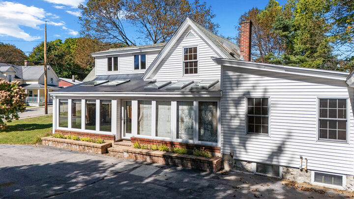 Property Photo:  24 State Street  ME 04073 