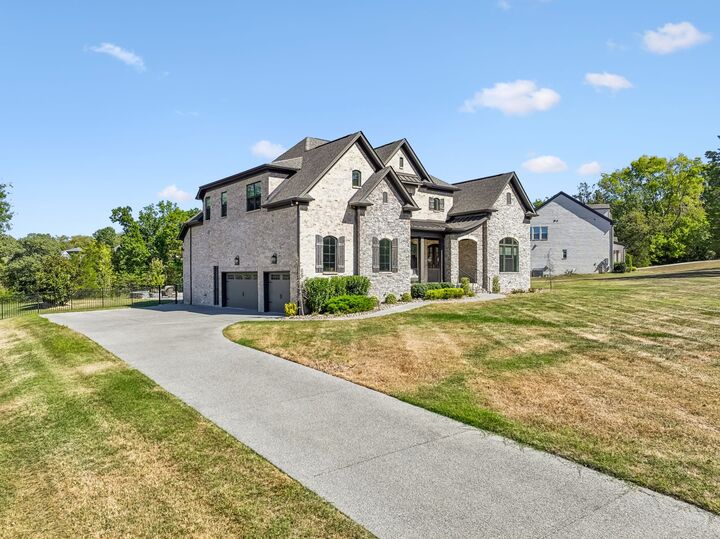 Property Photo:  2658 Sanford Rd  TN 37135 