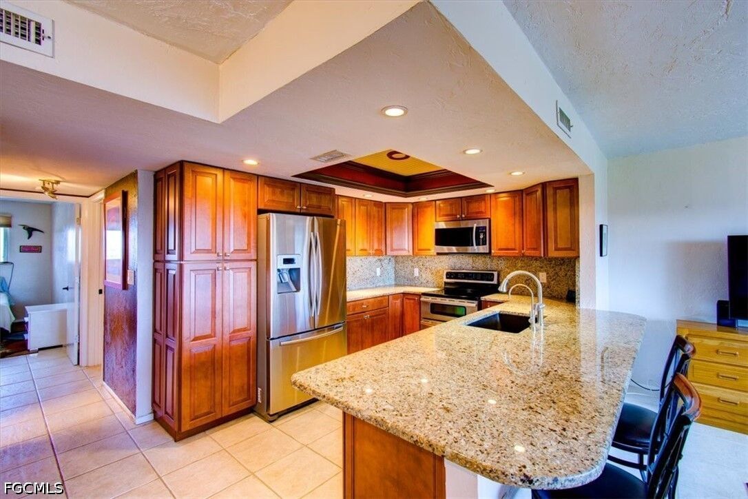 Property Photo: 4906 Victoria Drive 413 FL 33904