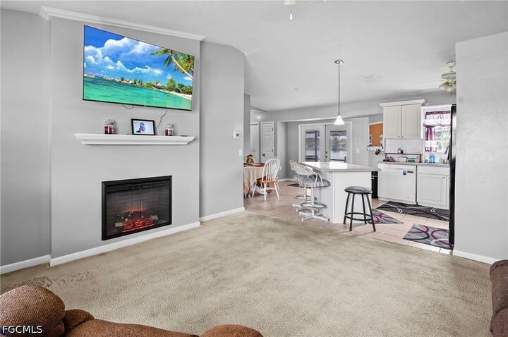 Property Photo:  2620 Cartagena Avenue  FL 33905 