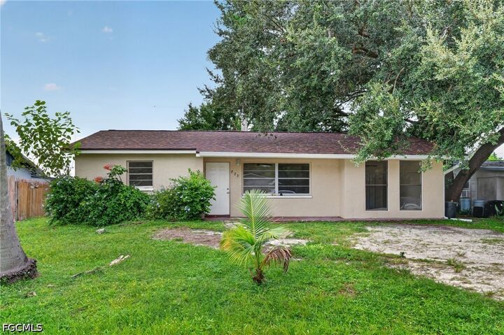 Property Photo:  273 Whittier Avenue  FL 33917 