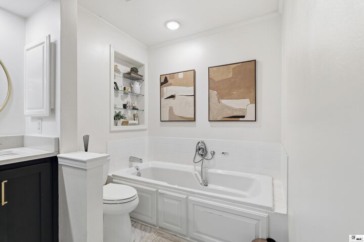 Property Photo:  2504 Bramble Drive  LA 71201 