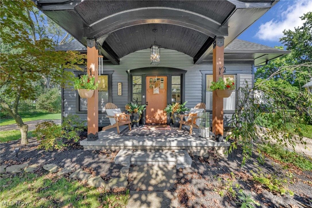 Property Photo: 41452 Oberlin Elyria Road OH 44035