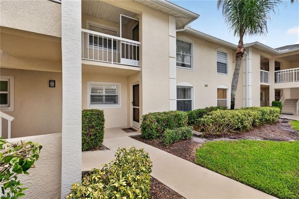 Property Photo:  737 Landover Ct 102  FL 34104 
