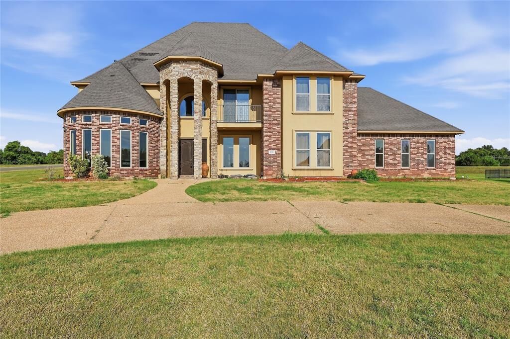 Property Photo: 198 N Beach Drive LA 71111