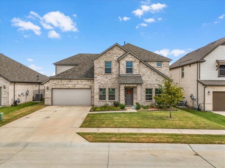 Property Photo: 305 Laurel Drive TX 76247