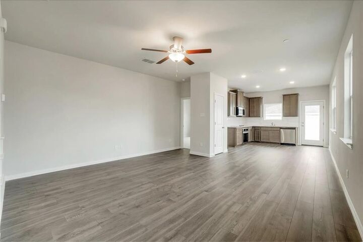 Property Photo:  1127 Rusk Way  TX 75077 