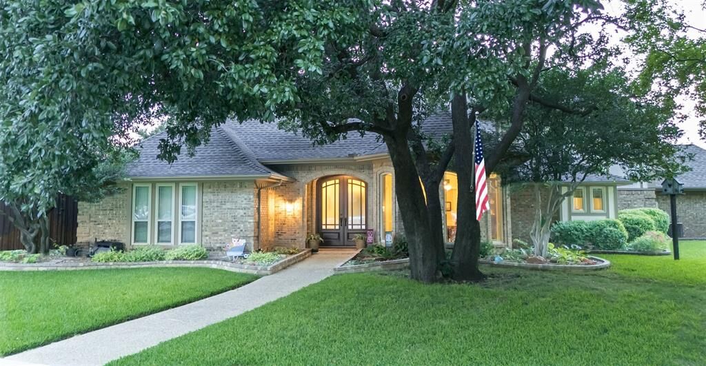 Property Photo:  4009 Wilshire Court  TX 75023 