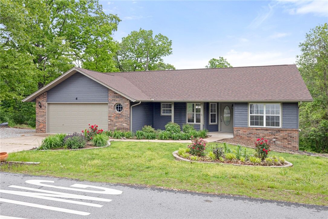 Property Photo: 6 Swanage Drive AR 72715
