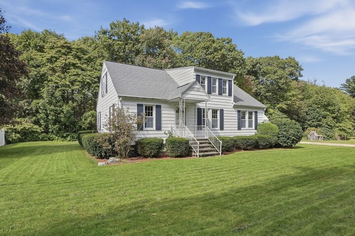 Property Photo:  416 Rochdale St  MA 01501 