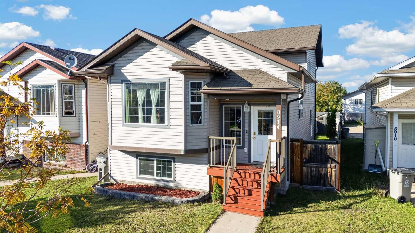 Property Photo: 8914 71 Avenue AB T8X 0E1