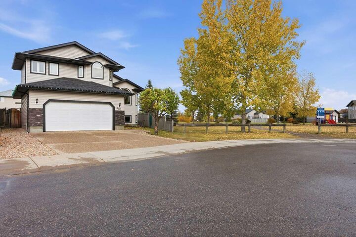 Property Photo:  213 Coyote Crescent  AB T9K 0C6 