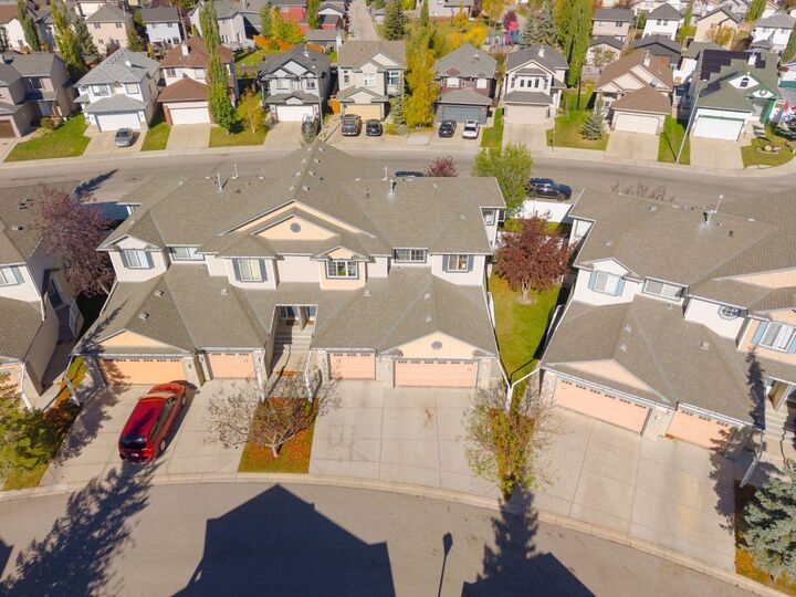 Property Photo:  25 Citadel Estates Manor NW  AB T3G 5M6 
