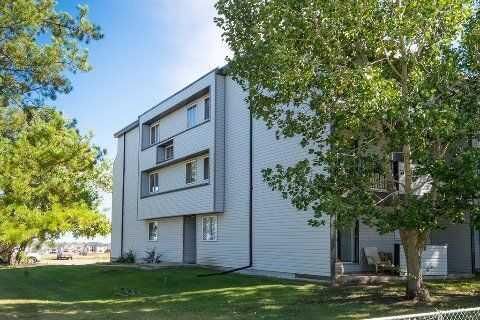 Property Photo:  9903 97 Street 304  AB T0H 3C0 